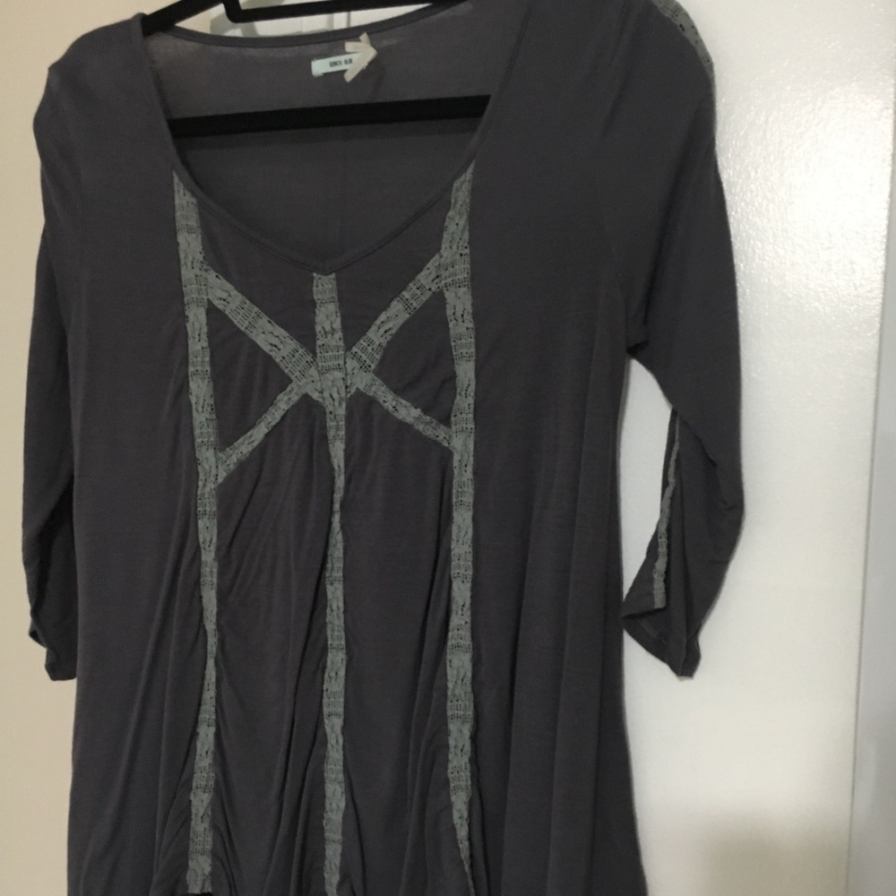 Three quarter length shirt